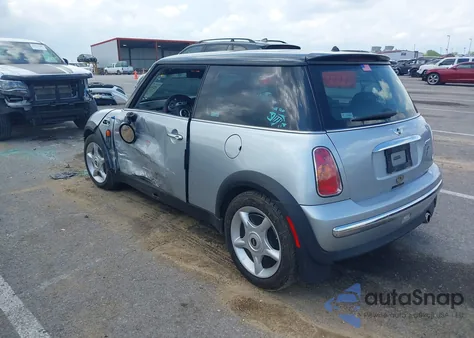 2003 Mini Cooper z USA, uszkodzony, nr VIN WMWRC334X3TC43283